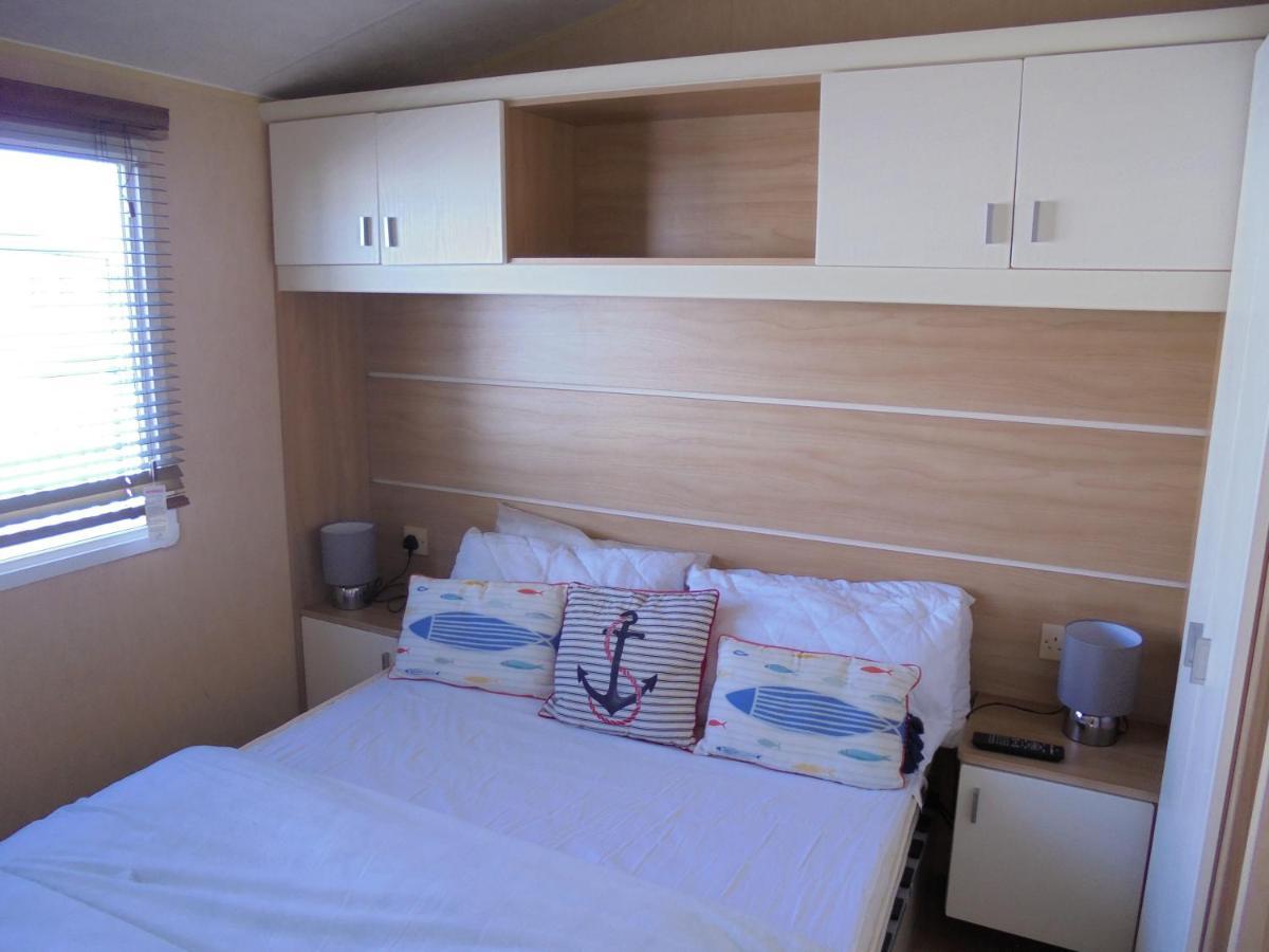 Golden Palm : Le Gold 8 Berth, Panel Heated