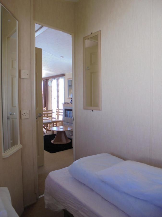 Golden Palm : Le Gold 8 Berth, Panel Heated Chapel Saint Leonards