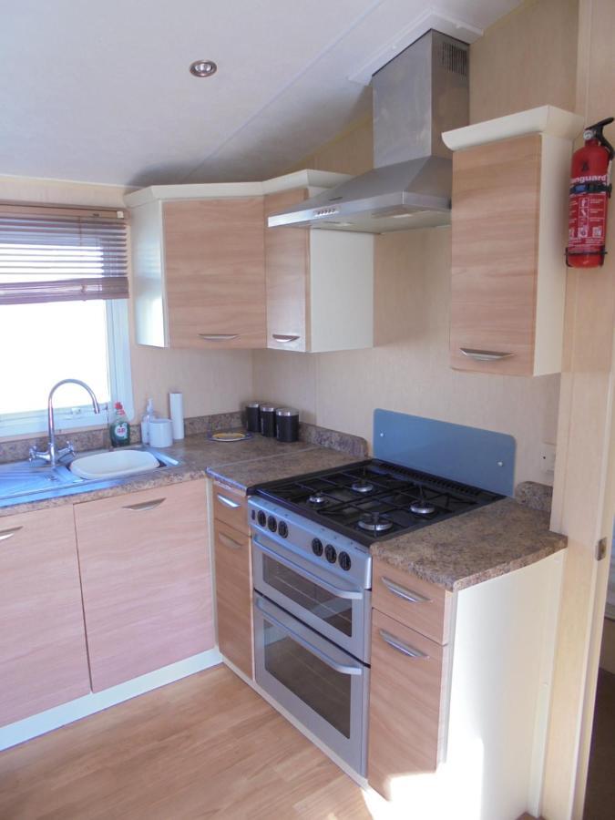 Golden Palm : Le Gold 8 Berth, Panel Heated * Chapel Saint Leonards